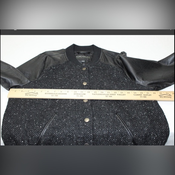 Forever 21 Plus Size 1X varsity Letterman jacket - Picture 6 of 6